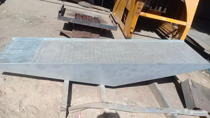 صيانه وفك وتركيب مصانع الانترلوك والبلك والبلدوره 57