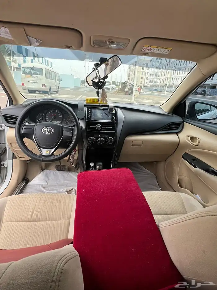 يارس ابيض 2022 شبه جديده 9