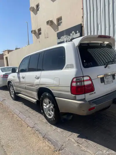 جيب تايوتا لاندكروزر 2003 GXR فل كامل مذهب 0