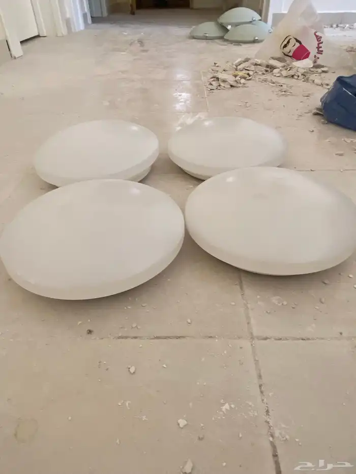 للبيع عدد جداريه داخليه 10