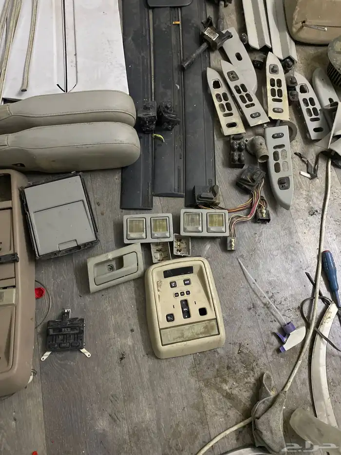 قطع فورد ماركيز 1