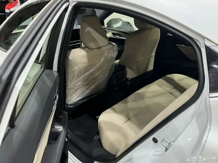 تويوتا كامري 2025 LE بنزين 11