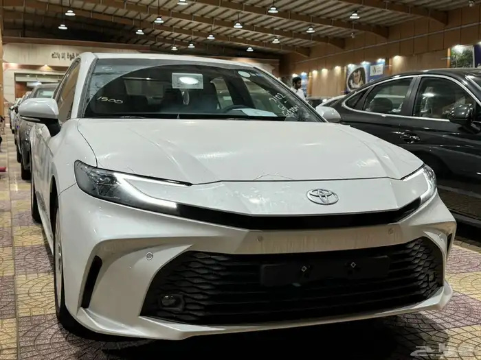 تويوتا كامري 2025 LE بنزين 3