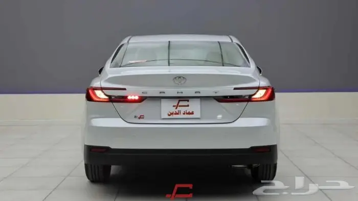 تويوتا كامري E بنزين 2025 5