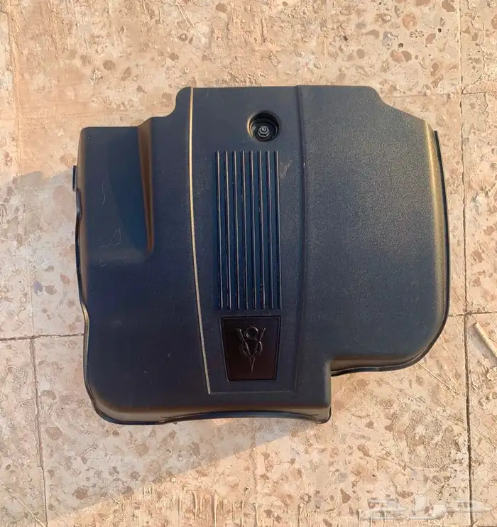 غطا المكينة - فكتوريا ماركيز 0