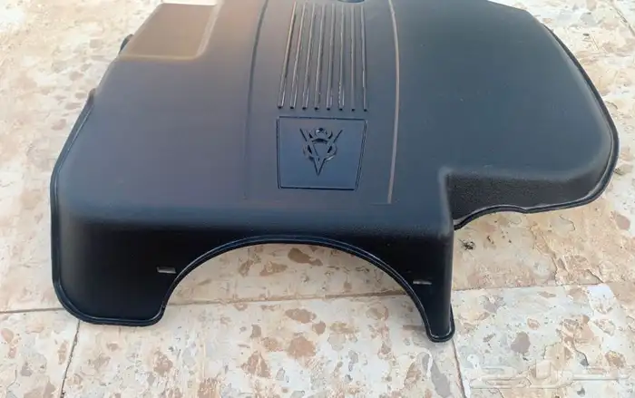 غطا المكينة - فكتوريا ماركيز 1