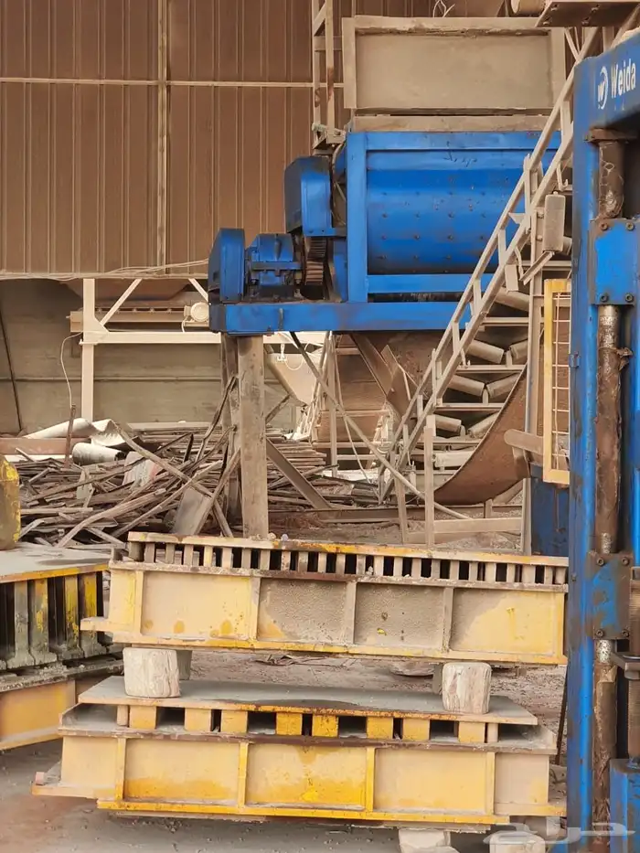 صيانه وفك وتركيب مصانع الانترلوك والبلك والبلدوره 64