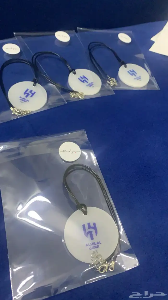 ميداليات وتعليقات سيارات بمادة الريزن على حسب الطلب 5