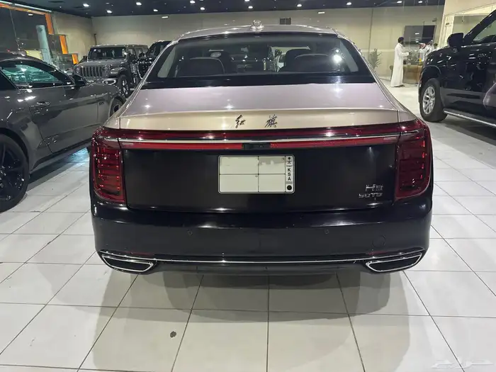 hongqi H9 for rent 1