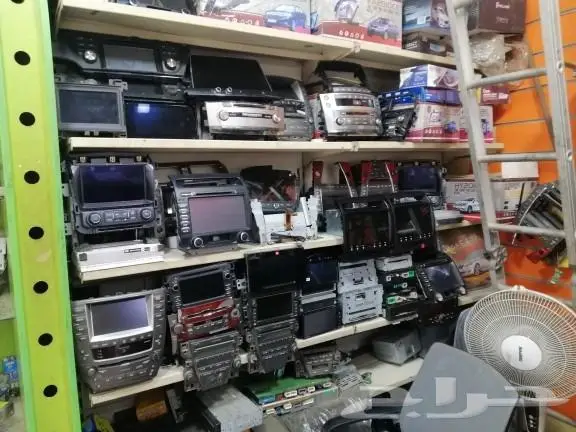 صيانه شاشات ومضخمات سيارات وكاله 12