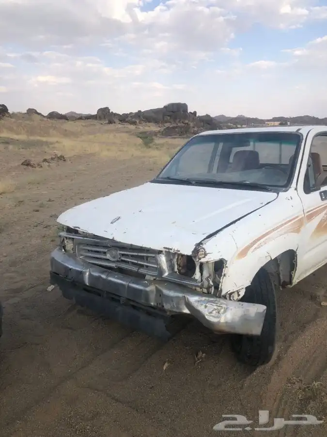 قطع تشليح هايلكس مديل 2000 24