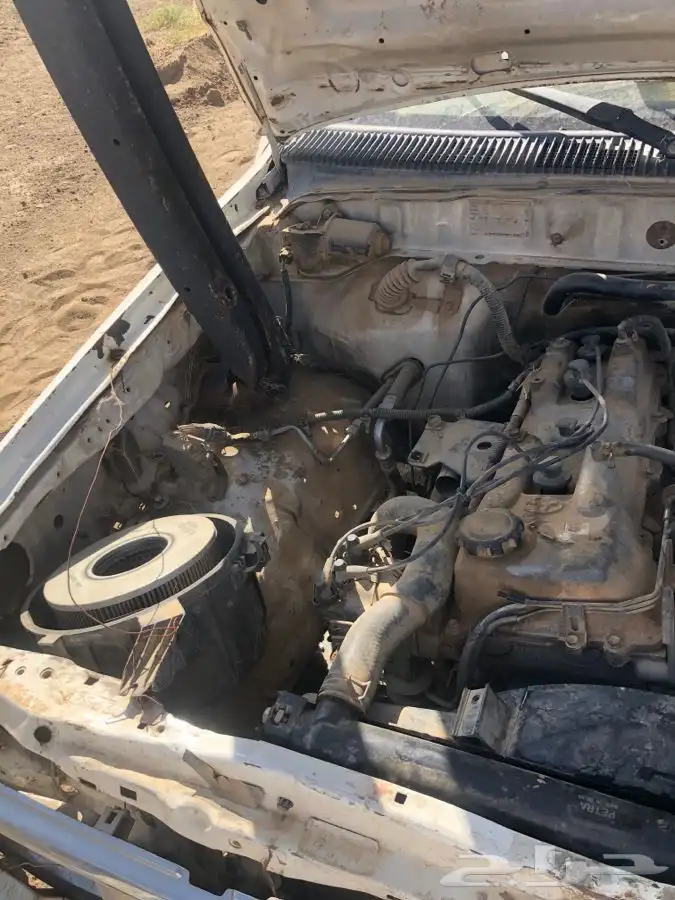 قطع تشليح هايلكس مديل 2000 14