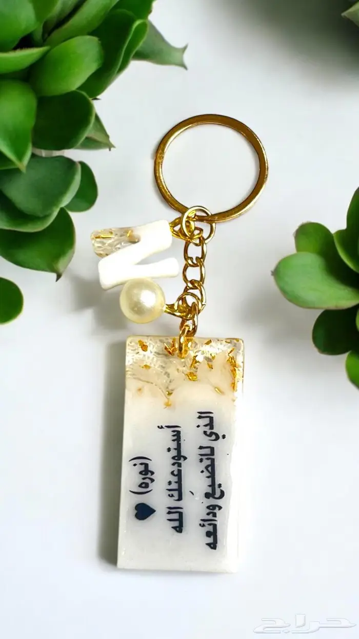 ميداليات وتعليقات سياره متنوعة الاشكال 4