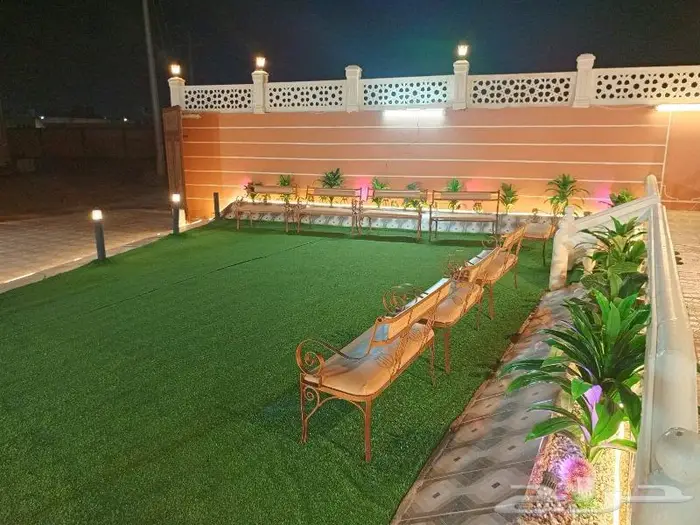 استراحه كبيره قسمين اللعاب مائيه ومسابح 12