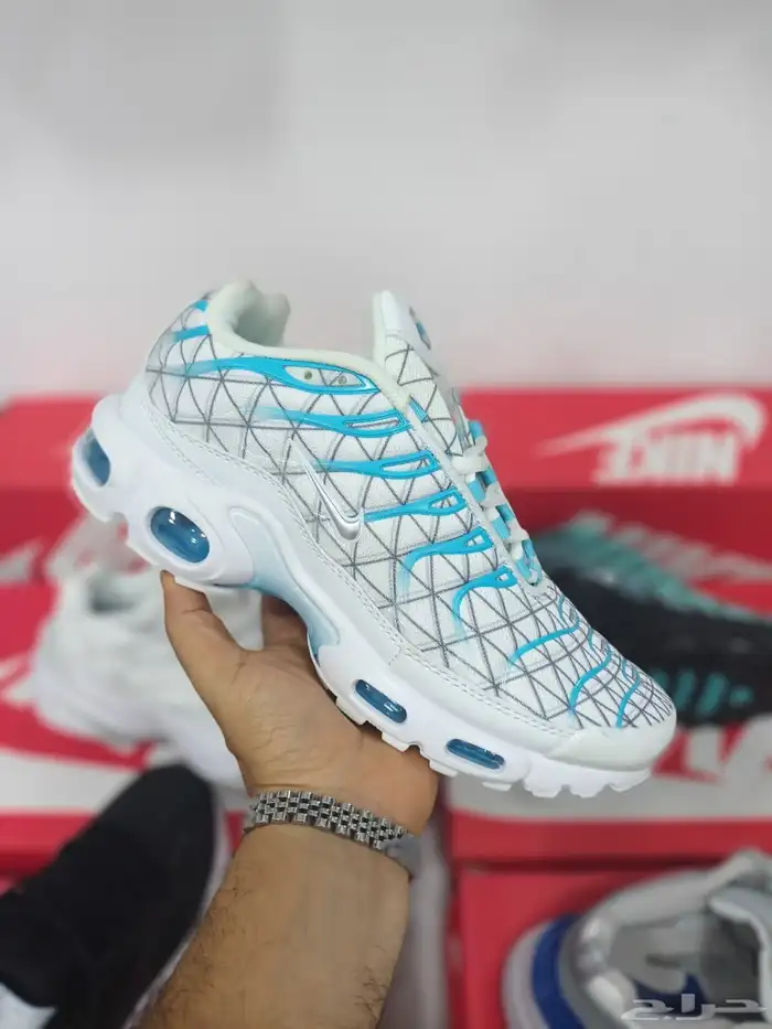 عروض اليوم الوطني كل الشوزات ب 194 65