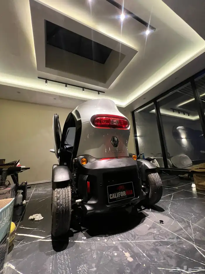 للبيع رينو. تويزي renault twizy 4