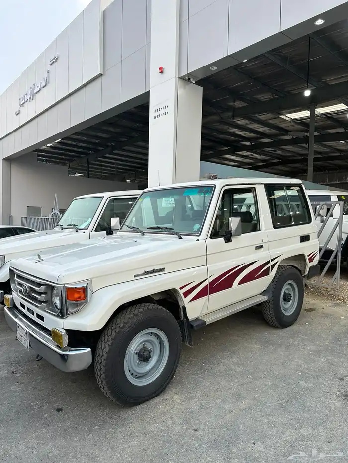 جيب ربع 2005 مصندق ماشي 265 محايل عسير 2