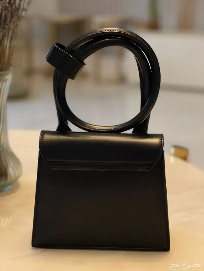 شنطة جاكيموس jacquemus طبق الاصل 1