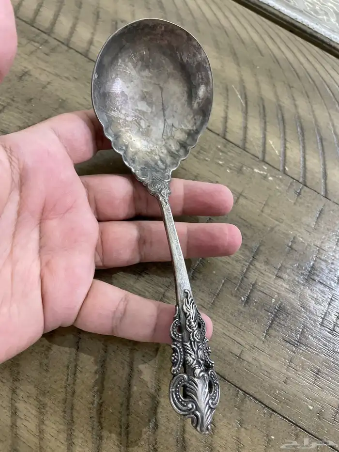 ملعقه قديمه لاهل التراث 0