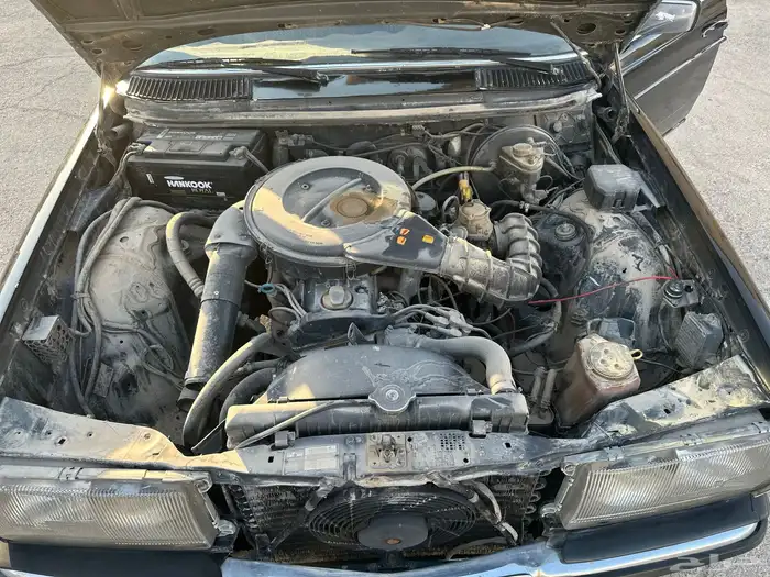 مرسيدس E230 1990 9