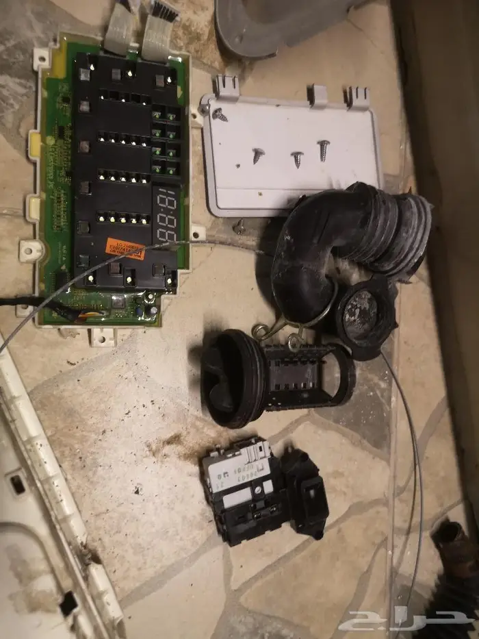 قطع غيار غسالة ال جي LG حجم 9كيلو مستعمل نظيف 6