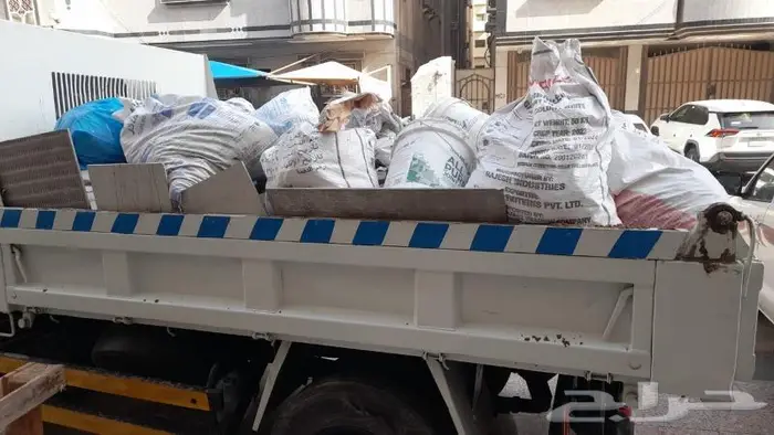 دينا قلاب لنقل الدمار وتوريد البطحه والأسمنت التربه بجده 3