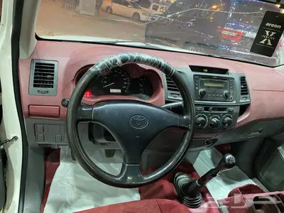تويوتا هايلكس موديل 2015 عداد 445 الف كم 7