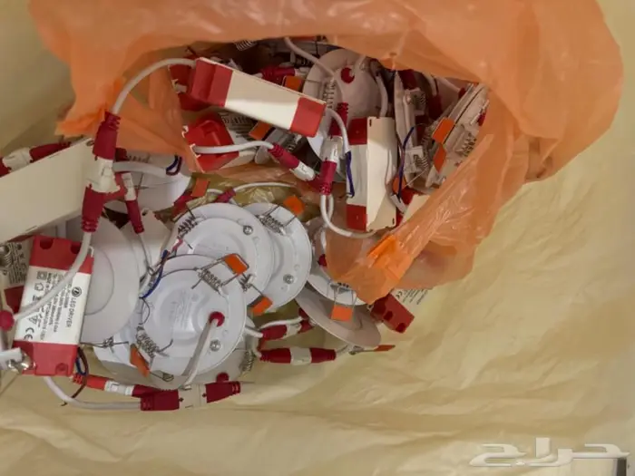 اثاث متنوع مستخدم للبيع 4