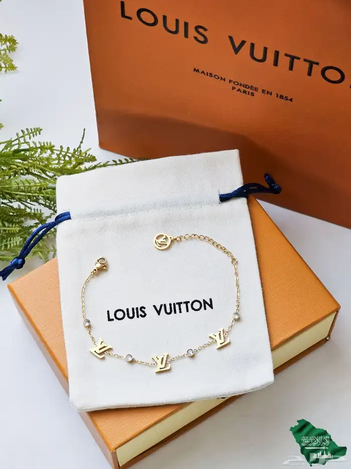 أساور نسائيه ماركات 7