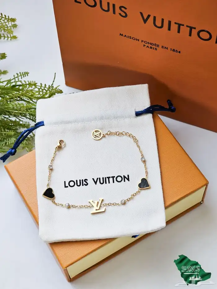 أساور نسائيه ماركات 4