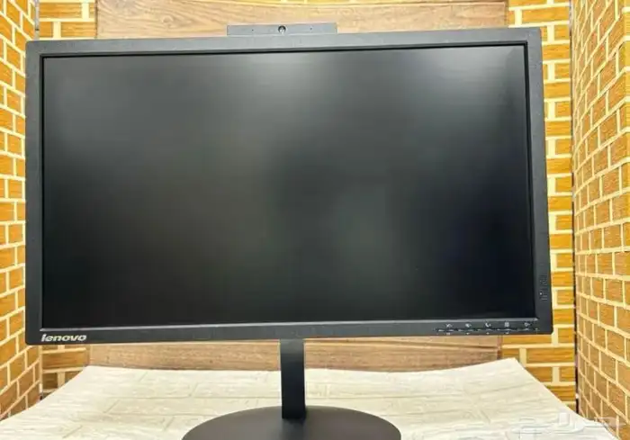 كمبيوتر مكتبى معالج i7 مع شاشة 22 فريم ليس 1000 SR 7