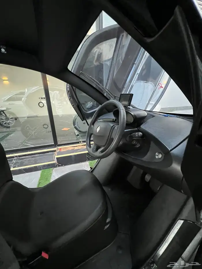 للبيع رينو. تويزي renault twizy 12