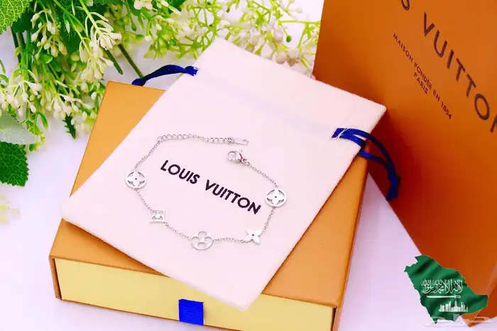 أساور نسائيه ماركات 19