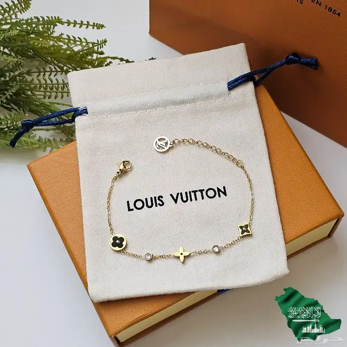 أساور نسائيه ماركات 16