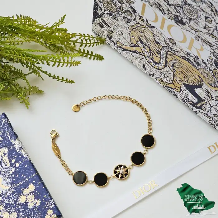 أساور نسائيه ماركات 1