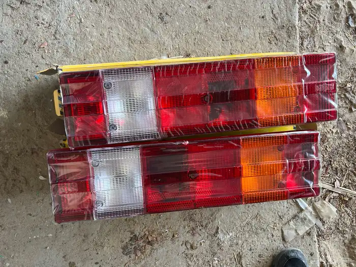 للبيع جنط اكترس مع بلف الهواء 1