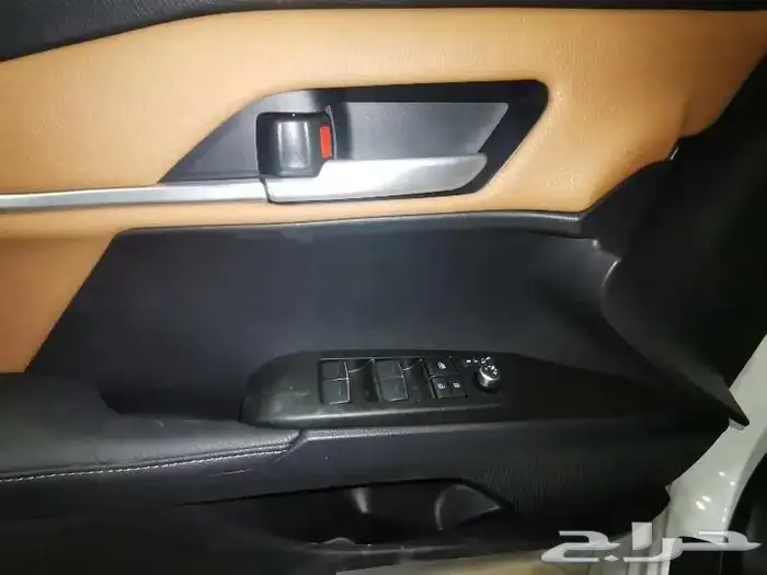 تويوتا كامري قراندي بنزين سعودي 2025 12