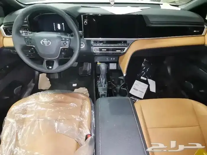 تويوتا كامري قراندي بنزين سعودي 2025 19
