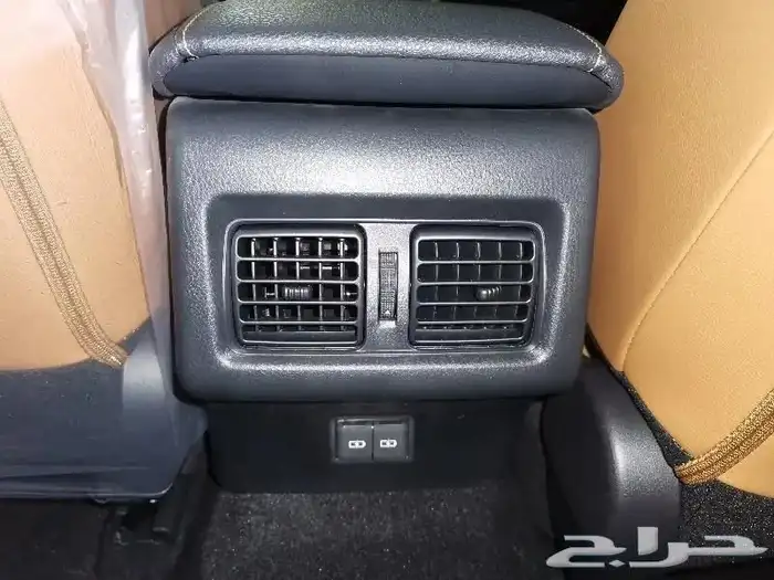 تويوتا كامري قراندي بنزين سعودي 2025 18