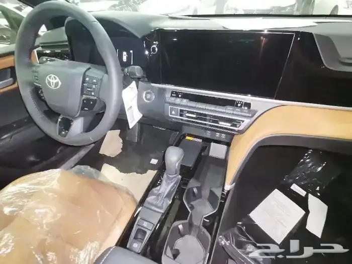 تويوتا كامري قراندي بنزين سعودي 2025 15