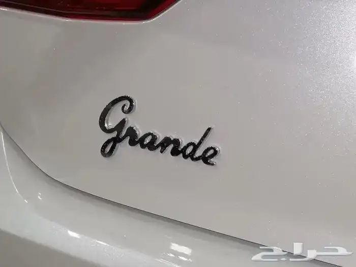 تويوتا كامري قراندي بنزين سعودي 2025 6