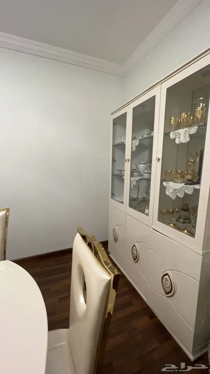 طاولة سفرة 3