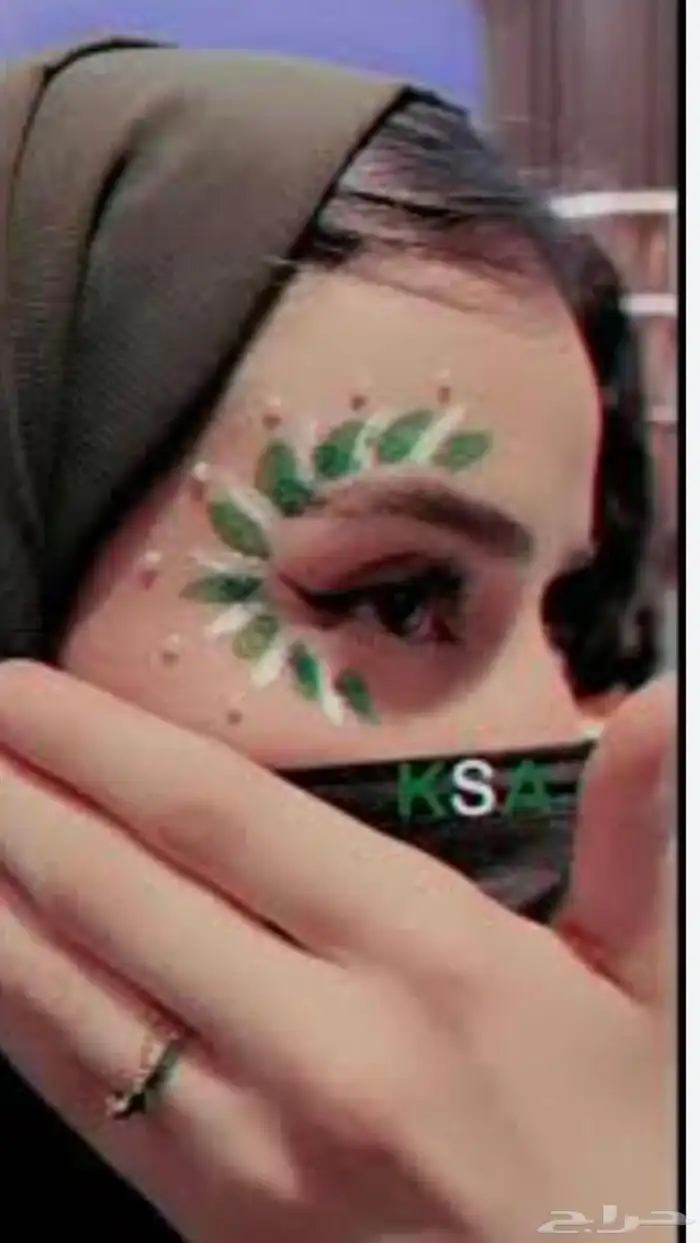 رسم وجه نقش حناء وصبغه اسود 6