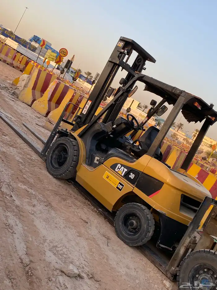 معدات ثقيله للايجار 2