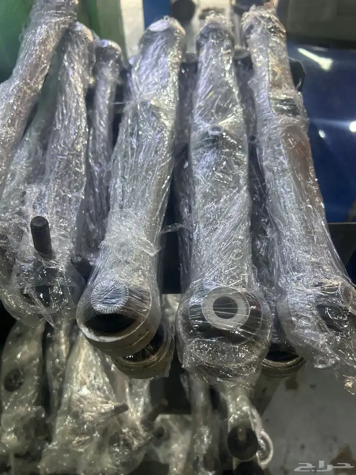 مقصات وعمدان سحب ومسامير توازن وكراسي مكينة دوج تشارجر ولكزس 12