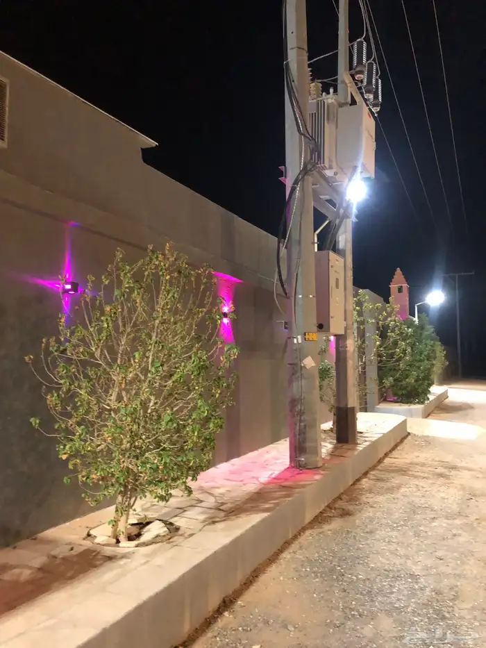 استراحة ايفاء للايجار شرق المزاحمية يومي شهري 26
