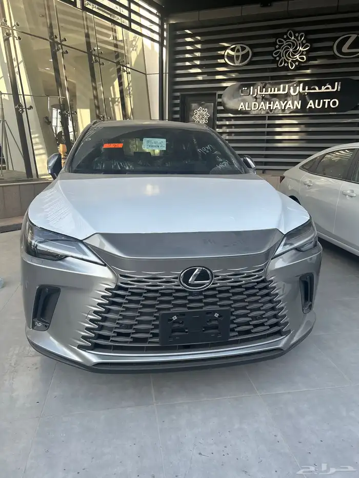 لكزس RX350 BB بنزين اللون تيتانيوم 2025 0