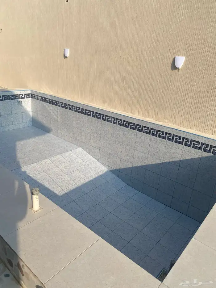 شاليه للايجار السنوي بالحريضة 10