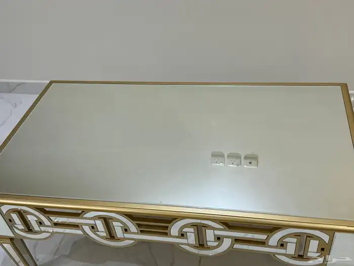طاولة الوسط قزاز مرايا عرض للبيع المستعجل 350 1