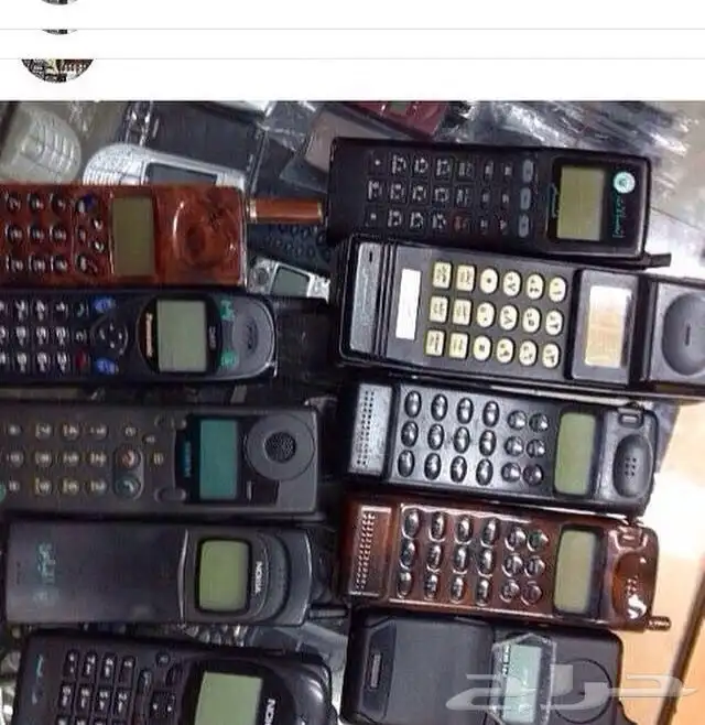 جوالات نوكيا ابو انتل البصمه اصليه نزلت سنه 1995 ما انفك 99